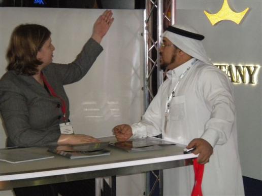 Standbetreuung und Gespraechsdolmetschen auf der Fachmesse Sign&Graphic Image in  Dubai